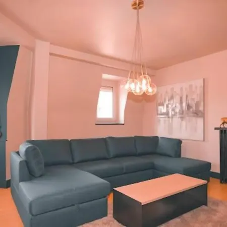 Grand 8 Personnes Apartment *